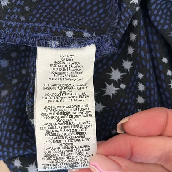 BCBGENERATION Long-Sleeve Twist-Front Peplum Top Size M - Picture 11 of 13